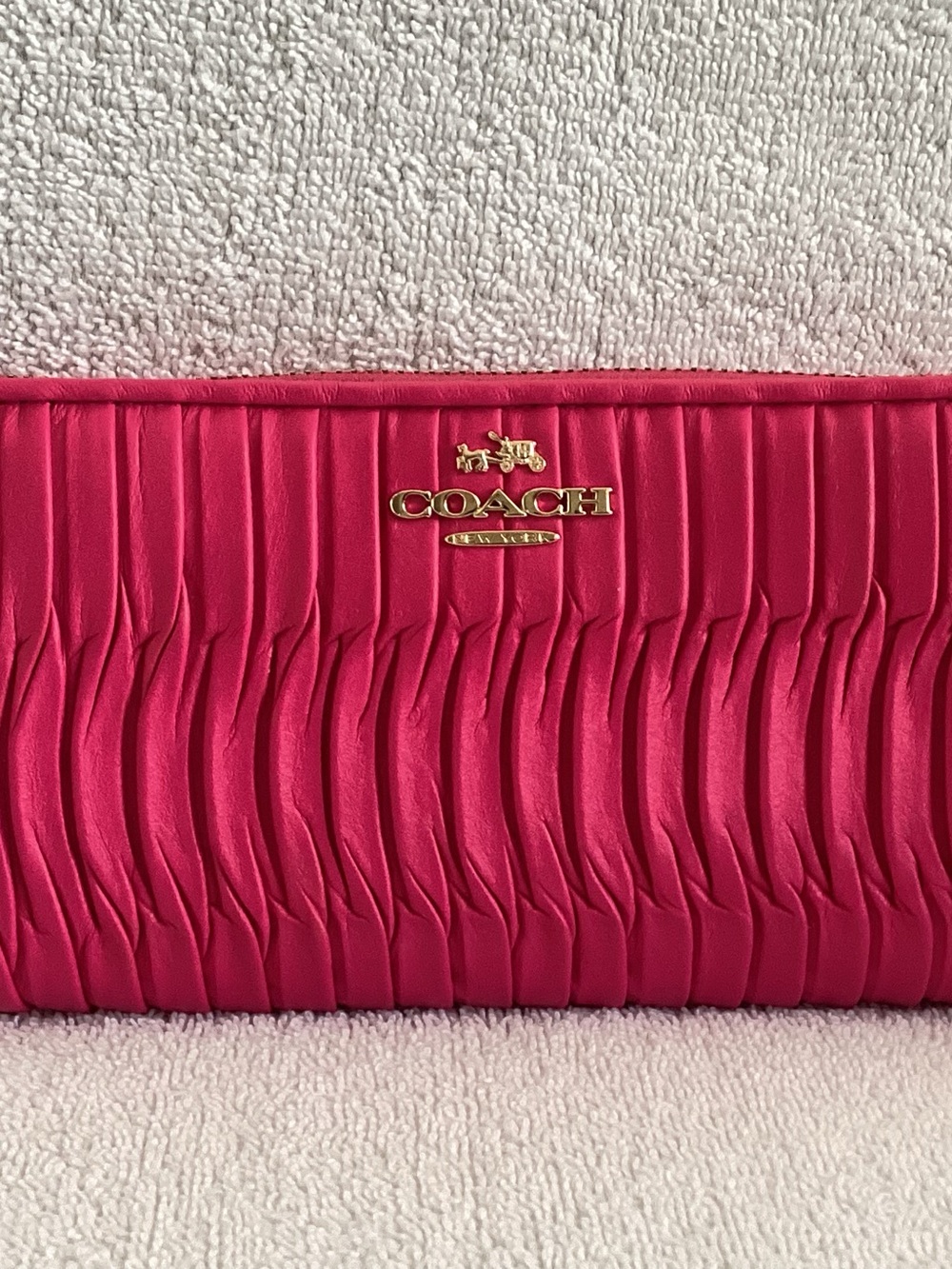 Coach Madison Hot Pink Gathered Leather Accordion Zip Wallet 53982 NWOT
